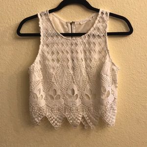 Like New LUSH Cropped Lace Tank, white, Size M
